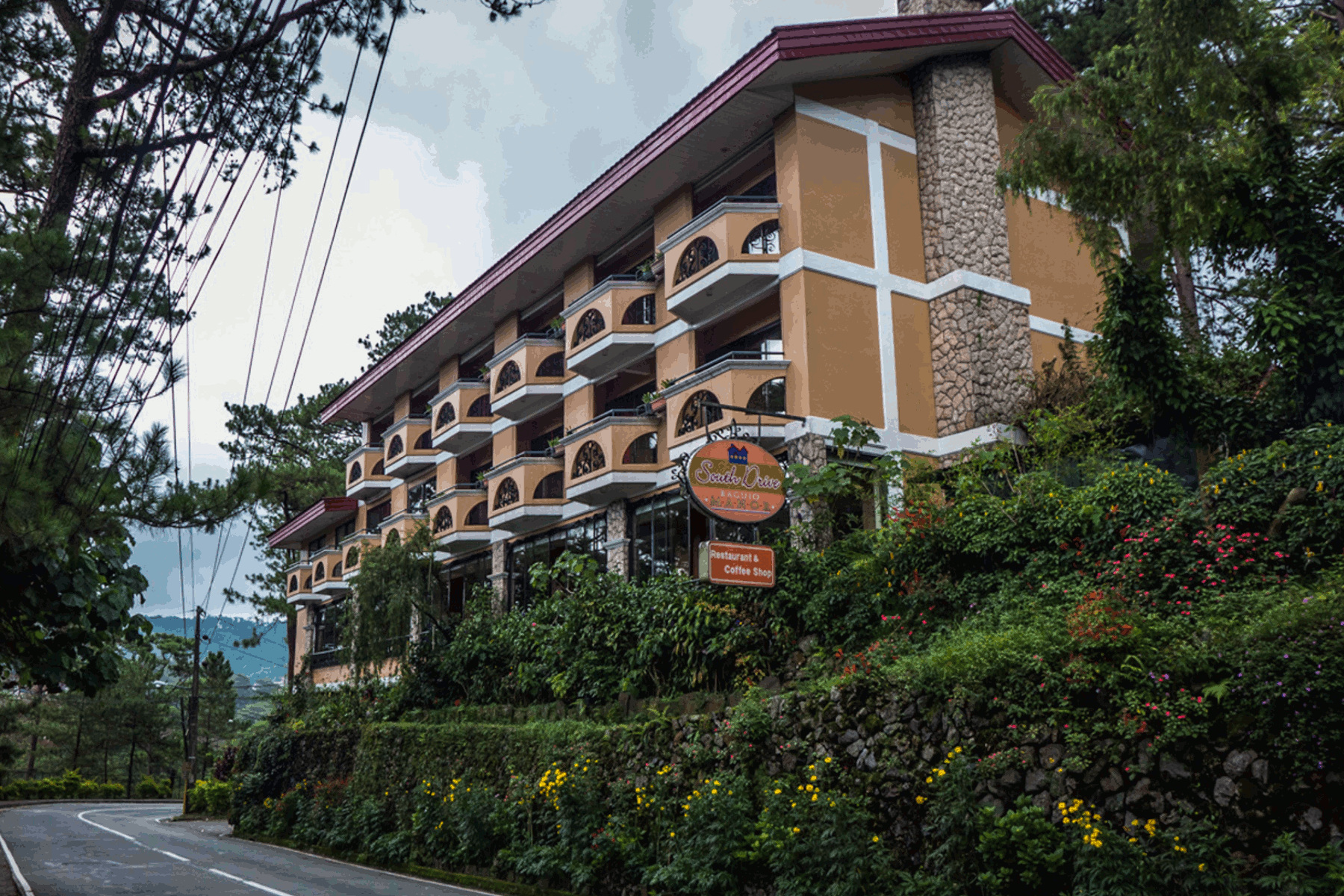 South Drive Baguio Manor slide 3